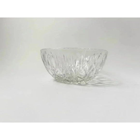Vintage Pasari Pressed Glass Crystal Woven Pretzel Designed Catchall Bowl - Picture 6 of 8